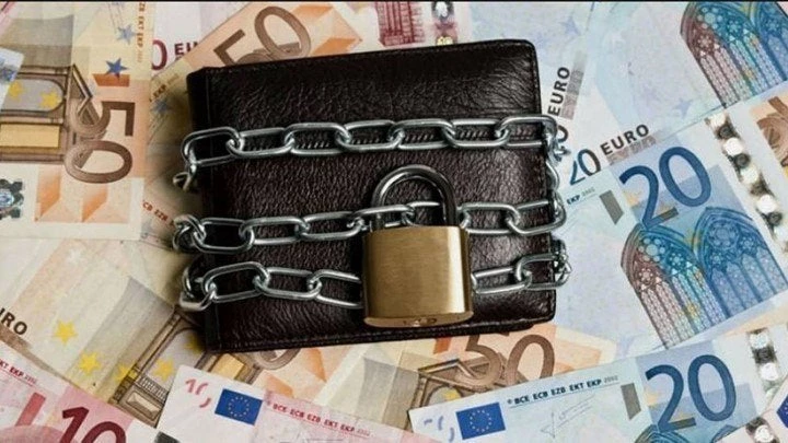 Συνέβη και αυτό: Πυρόπληκτος καταγγέλλει ότι κατάσχεσαν το έκτακτο επίδομα των 5.000 ευρώ για χρέη στην εφορία (βίντεο)